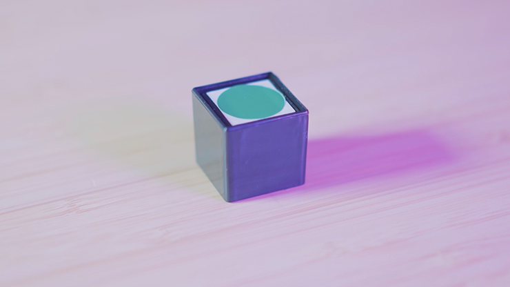 SUPER VISION CUBE - by Julio Montoro